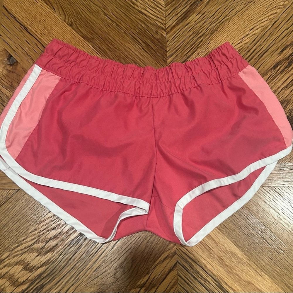Nike Womens  Pink Colorblock Retro Running Shorts White Trim Dolphin Hem Medium